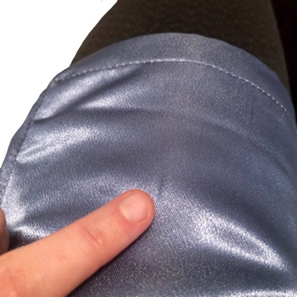 🦋 SOLD - RARE Blue Satin High-Waisted Shorts - Picture 5 of 7